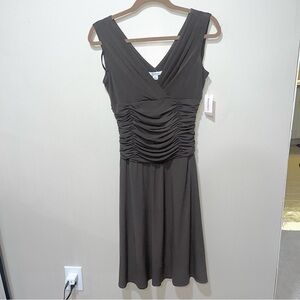 New Dressbarn Flowy Sleek Dress